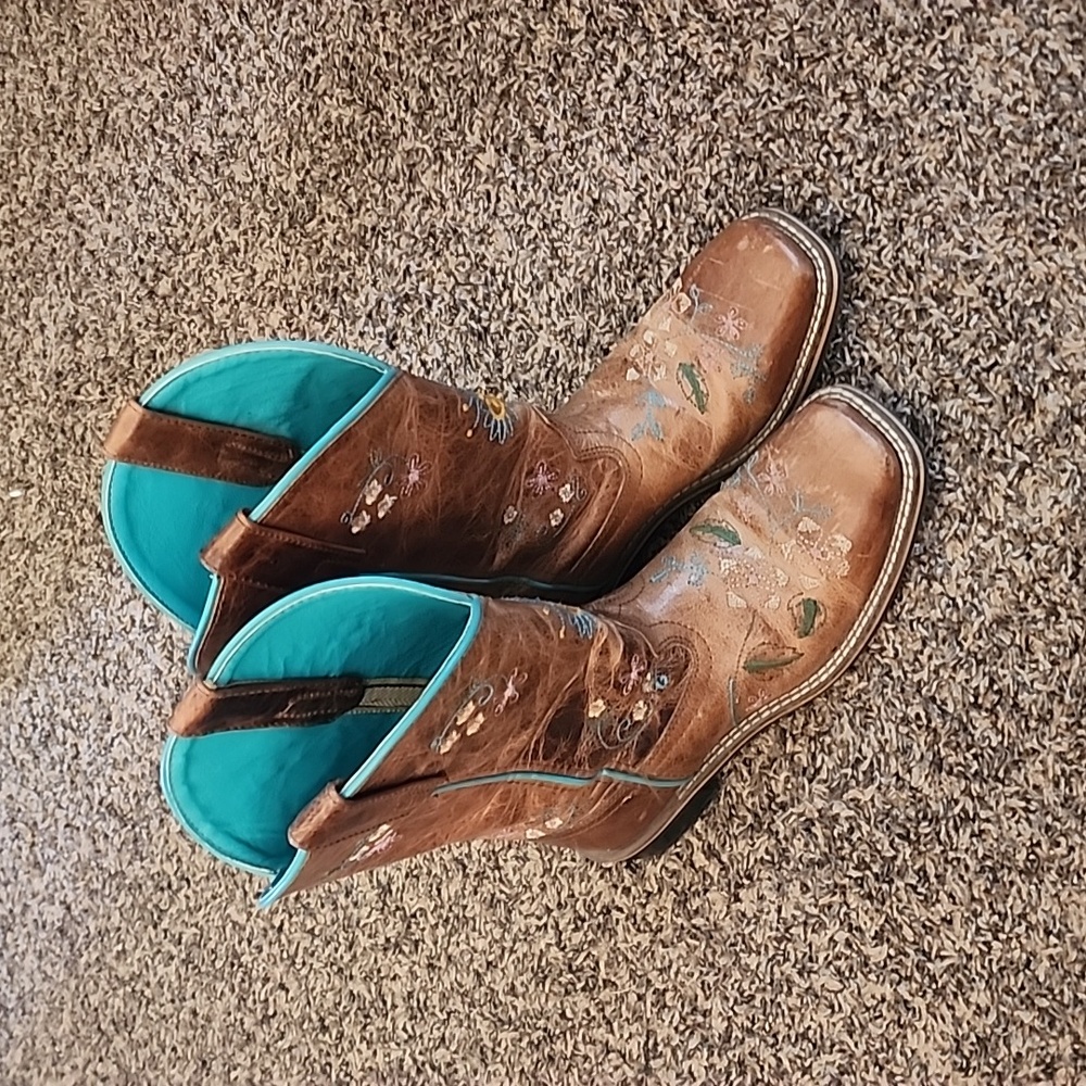 Smokey Mountain Women's size 6 boots